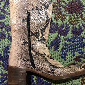 Hype ‘snakeskin’ boots